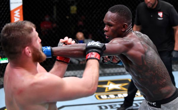 Israel Adesanya se zlobí na rozhodčí: Znáte MMA jen z rychlíku!
