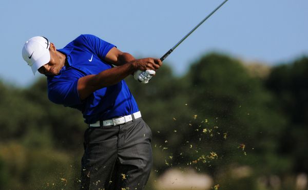 Tiger Woods je doma a začíná se zotavovat z vážné nehody
