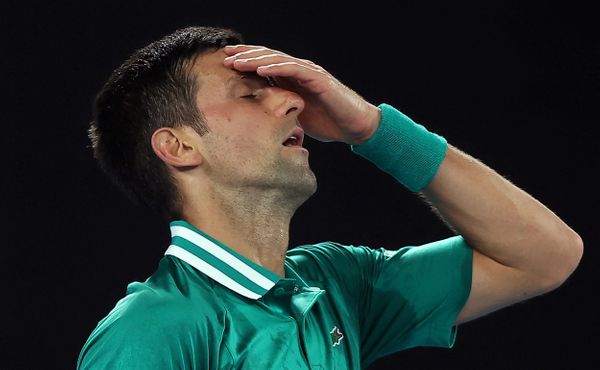 Pokud se Djokovič neomluví, přijde o sponzory, varuje expert