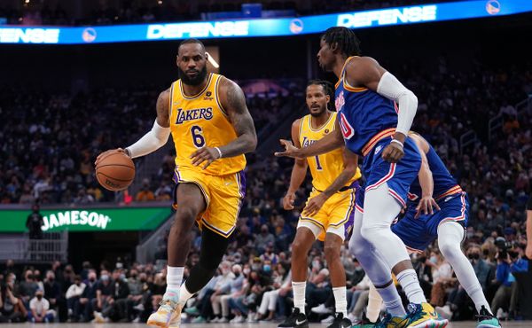 LeBron James překonal Abdula-Jabbara. Stal se nejlepším střelcem NBA
