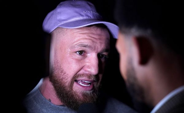 McGregor závodil na dálnici s fanouškem, policie mu zabavila auto