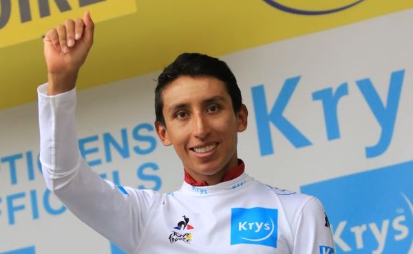Egan Bernal obdaroval na Štědrý den děti z chudinské čtvrti