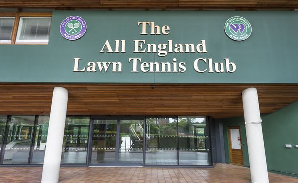 Vraťte Rusy, vrátíme body, vyzval šéf ATP organizátory Wimbledonu